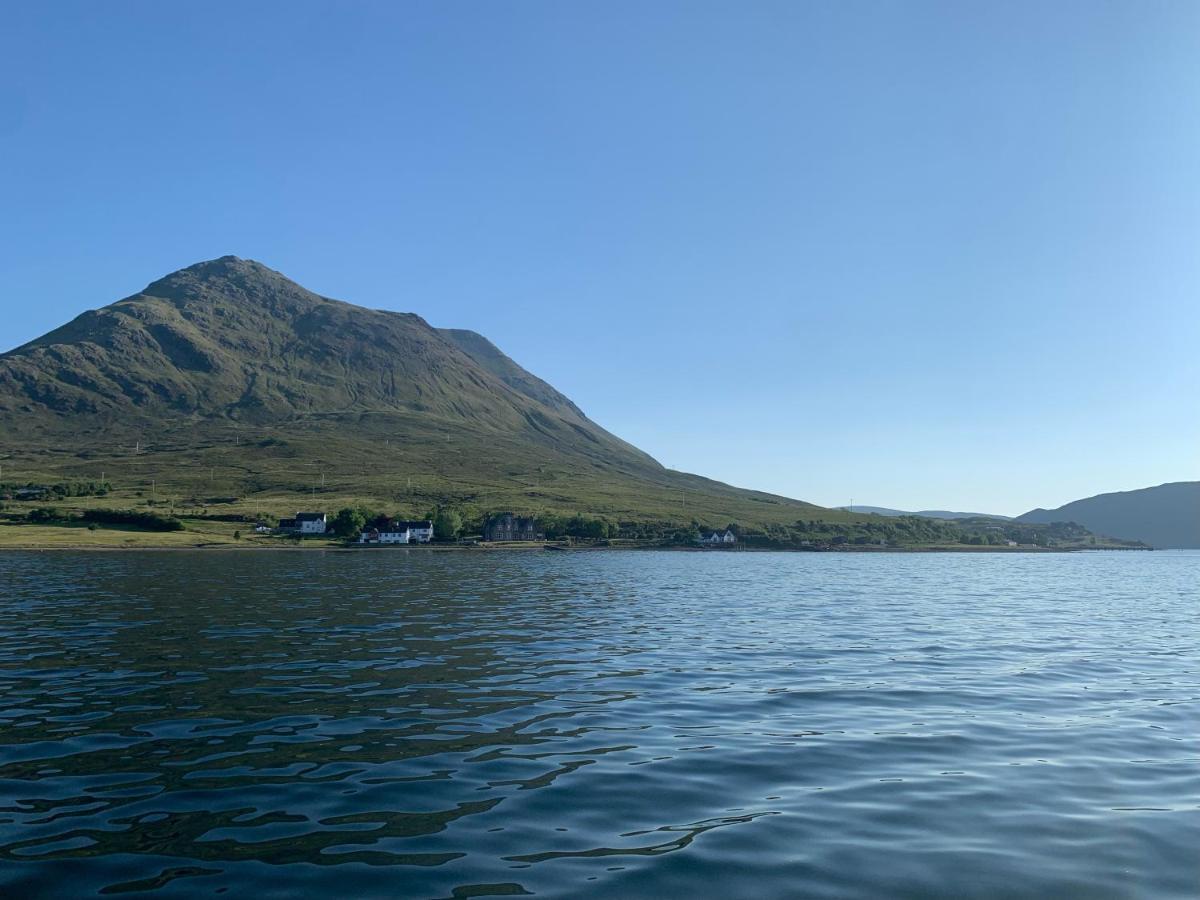 Angusfield Cabins Sconser Bagian luar foto