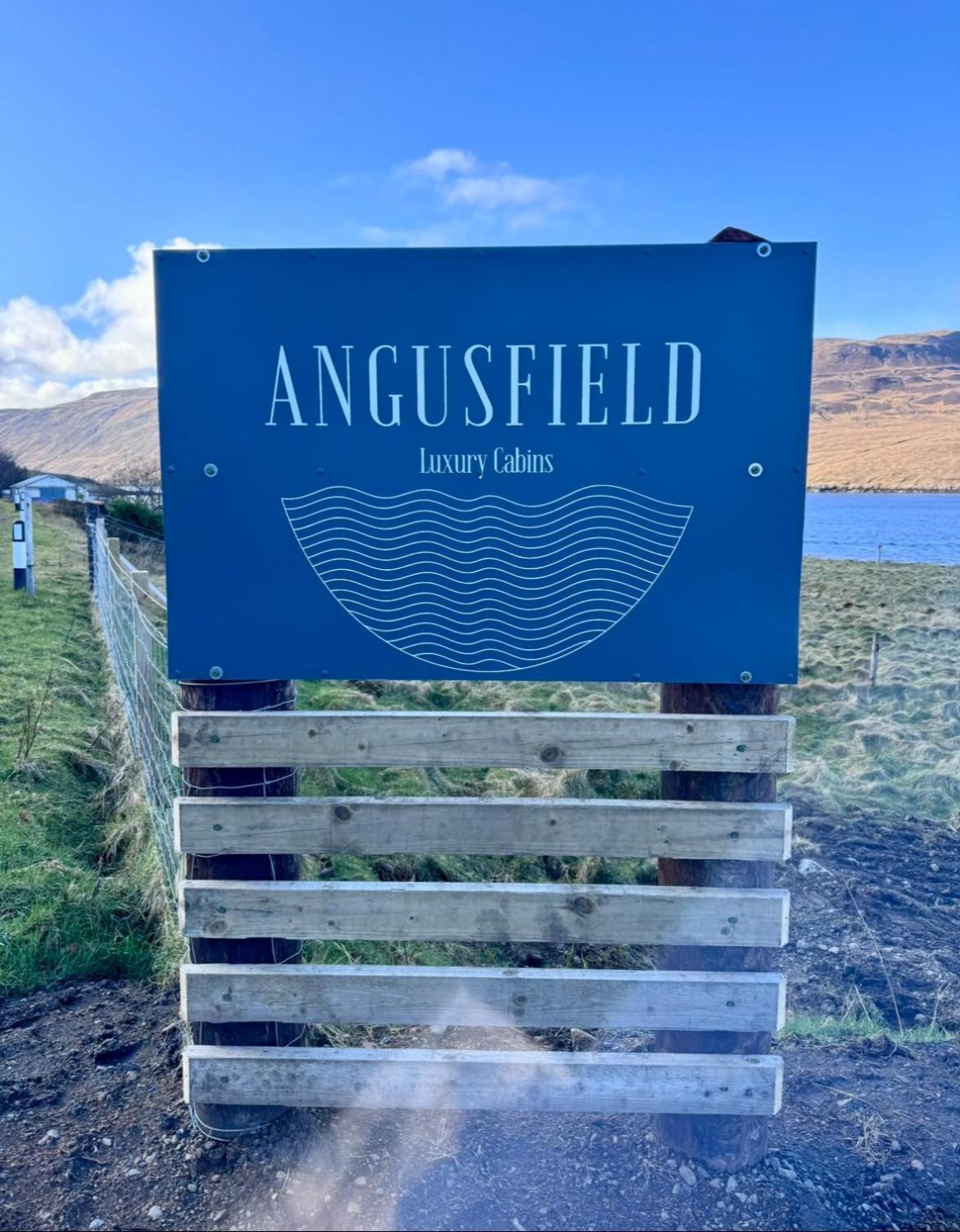 Angusfield Cabins Sconser Bagian luar foto